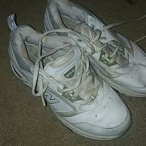 New balance white